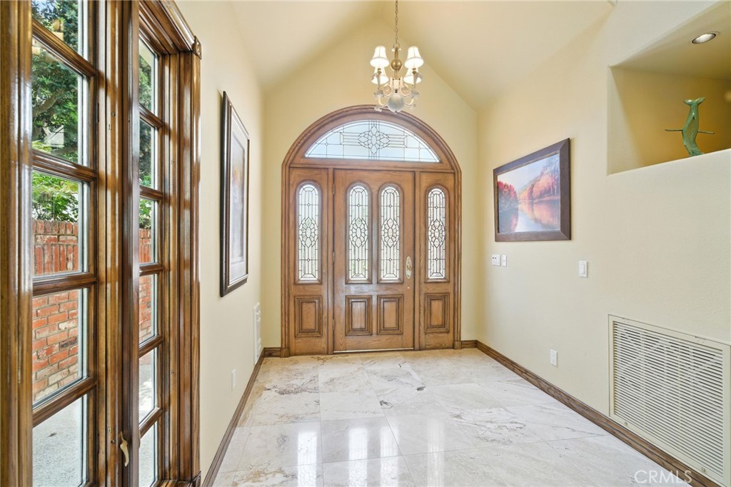 Mandalay Bay 01 - Residential