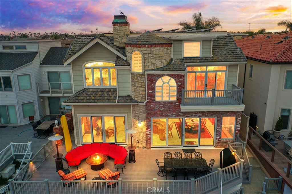 Mandalay Bay 01 - Residential