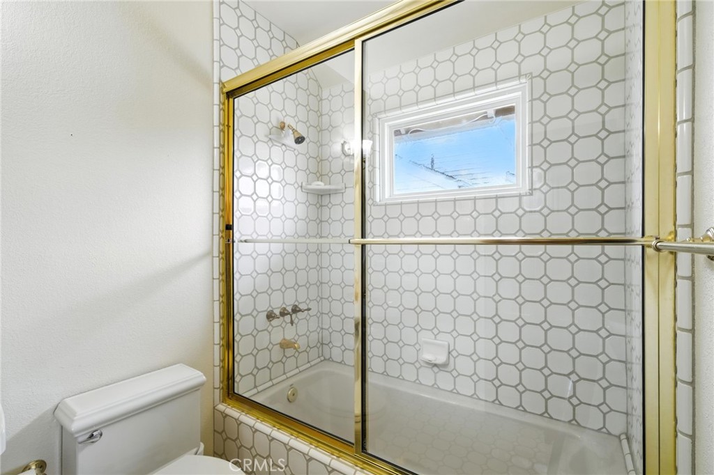 Mandalay Bay 01 - Residential