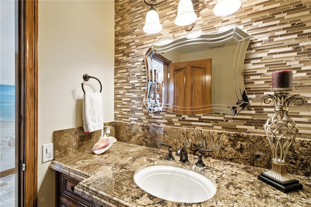 Mandalay Bay 01 - Residential