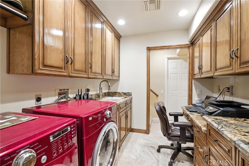 Mandalay Bay 01 - Residential