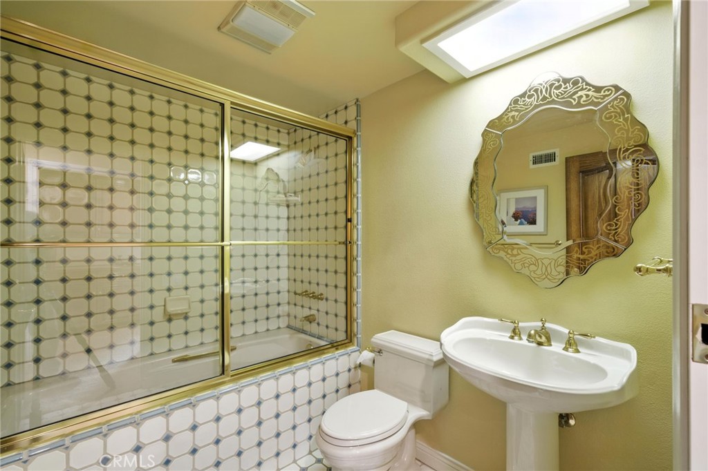 Mandalay Bay 01 - Residential