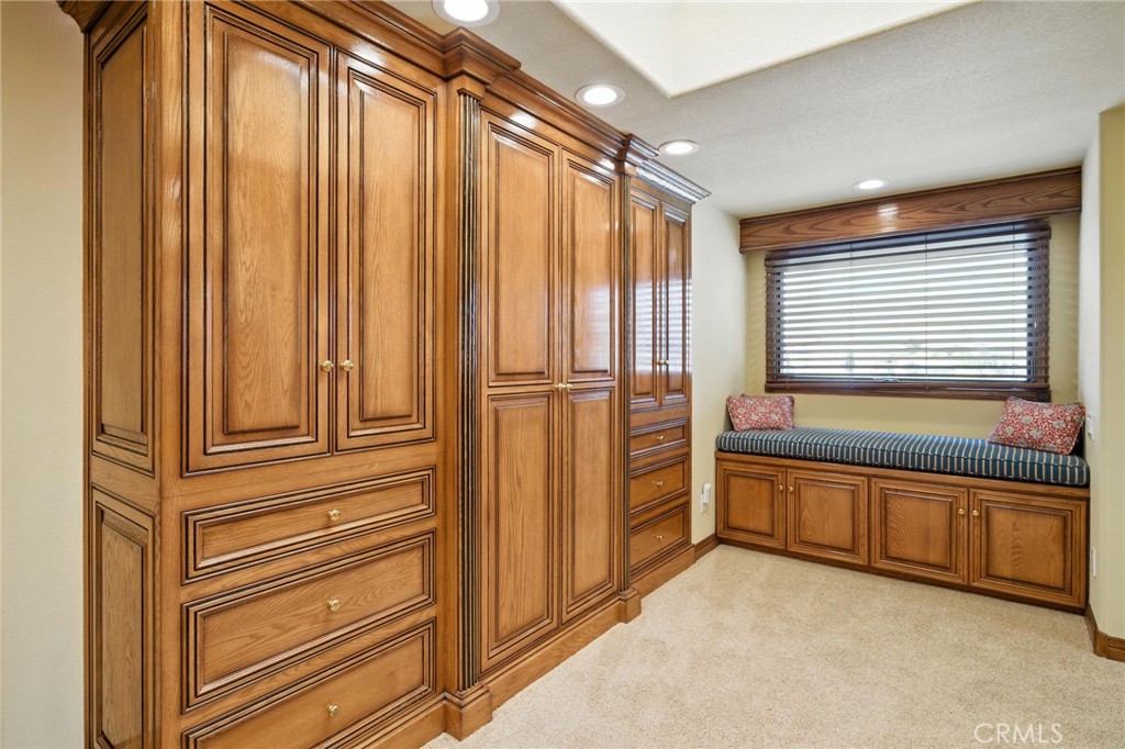 Mandalay Bay 01 - Residential