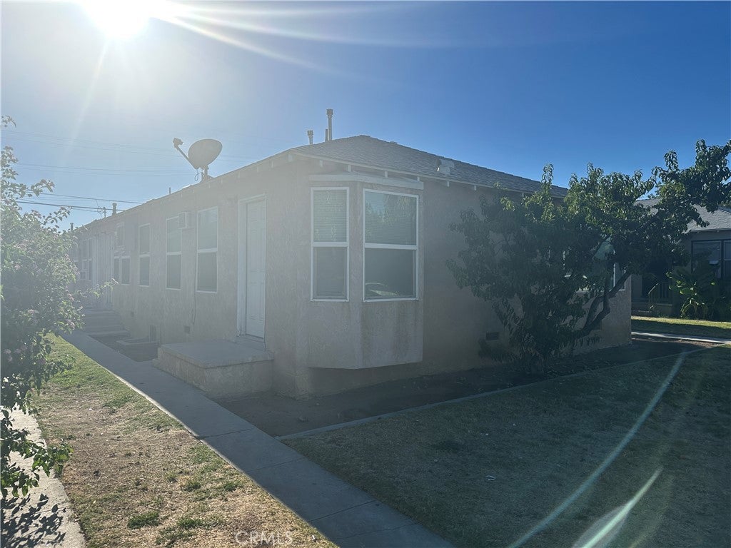 203 N San Pablo