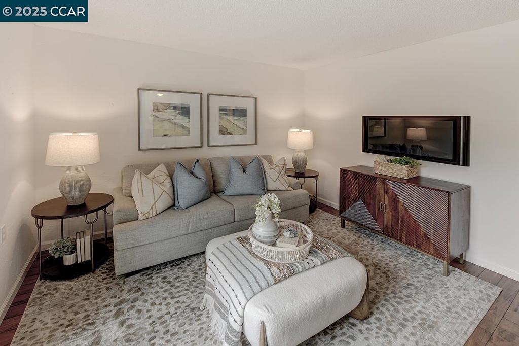 ROSSMOOR - Residential