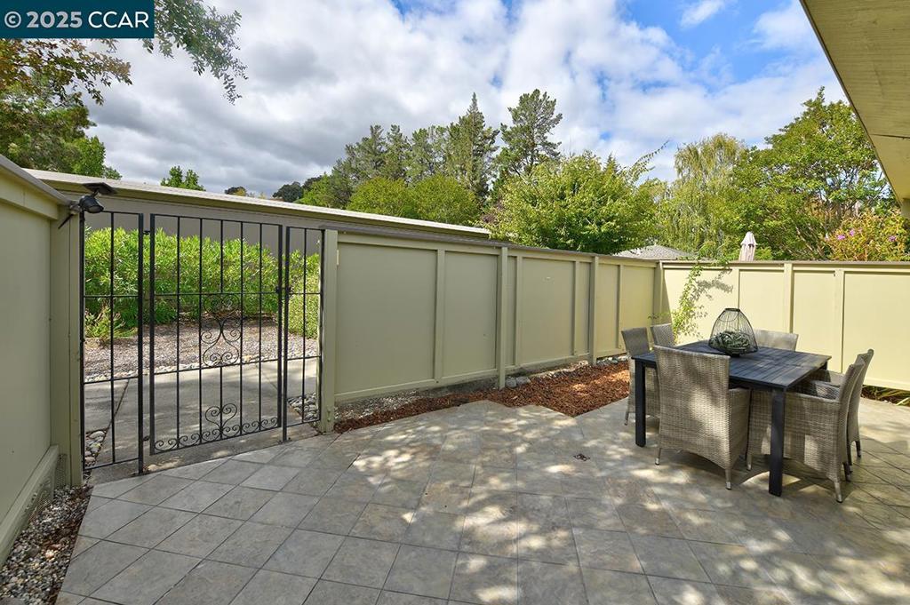 ROSSMOOR - Residential