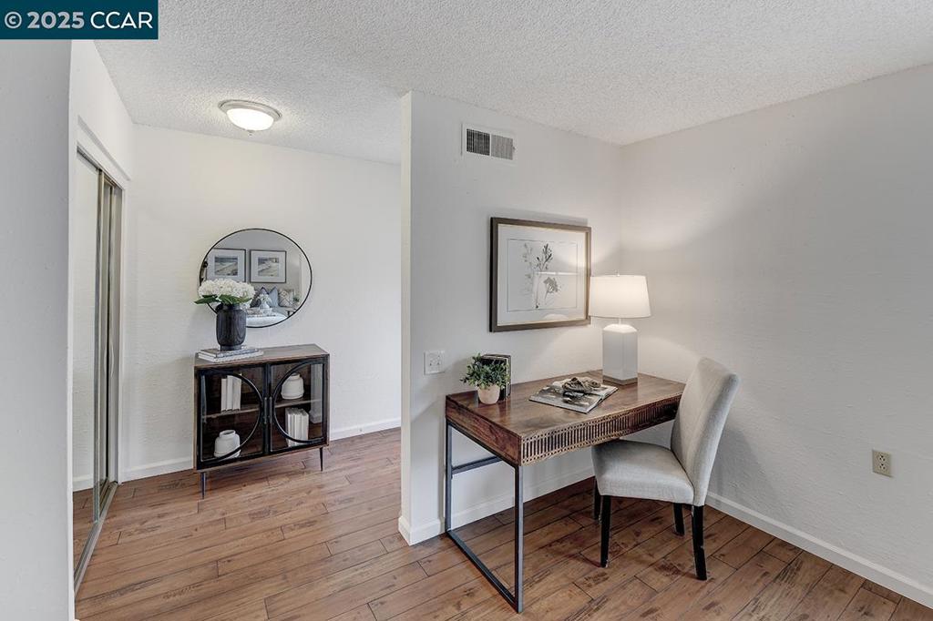 ROSSMOOR - Residential