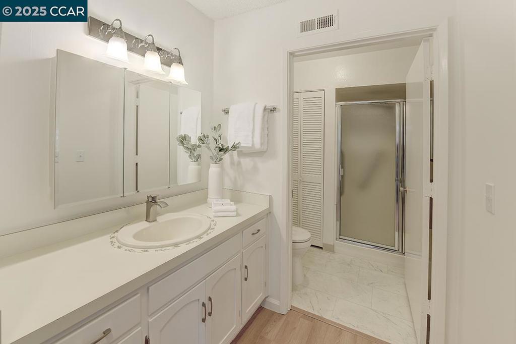 ROSSMOOR - Residential