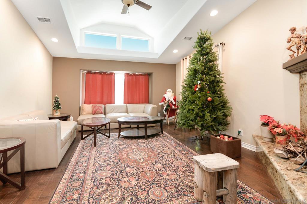 Valley Center - Residential