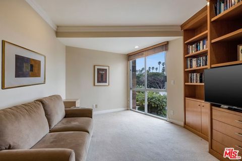Tiny photo for 515 Ocean Avenue #402N, Santa Monica, CA 90402 (MLS # 26660251)