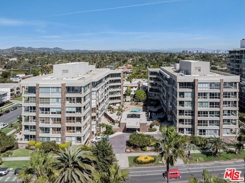 Tiny photo for 515 Ocean Avenue #402N, Santa Monica, CA 90402 (MLS # 26660251)