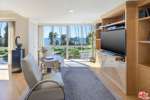 Tiny photo for 515 Ocean Avenue #402N, Santa Monica, CA 90402 (MLS # 26660251)