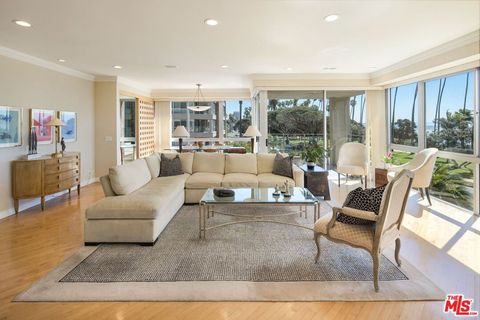 Tiny photo for 515 Ocean Avenue #402N, Santa Monica, CA 90402 (MLS # 26660251)