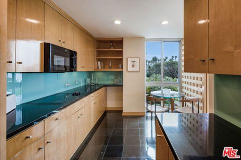 Tiny photo for 515 Ocean Avenue #402N, Santa Monica, CA 90402 (MLS # 26660251)