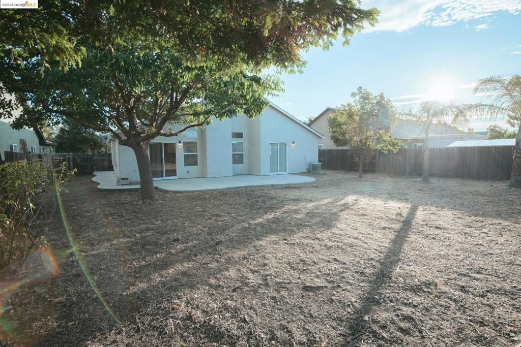 OAKLEY - Residential