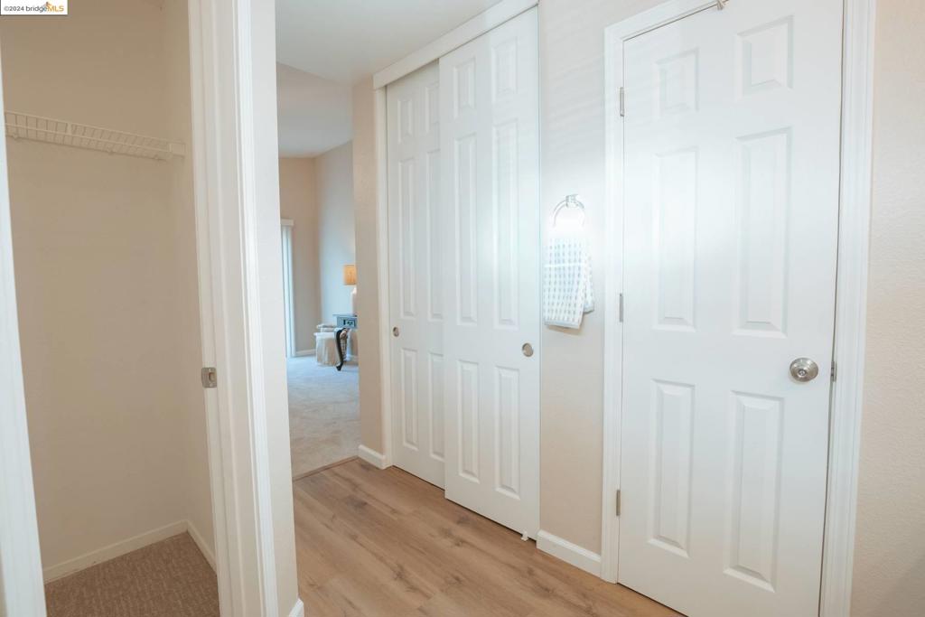 OAKLEY - Residential