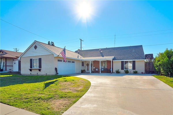 27611 VILLA AVE, HIGHLAND, CA 92346 - Image b6e68771e1592107e5645aca0cd082fd/65922650