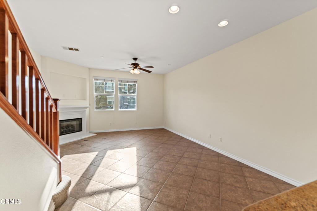 Tesoro Walk - 5455 - Residential