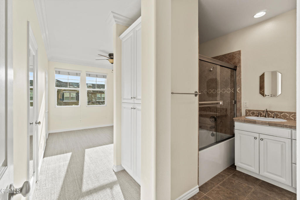 Tesoro Walk - 5455 - Residential