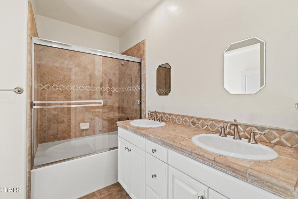 Tesoro Walk - 5455 - Residential