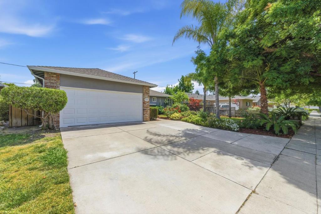 1250 Redcliff Drive