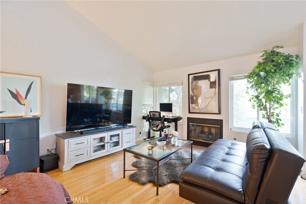 15792 Midwood 1