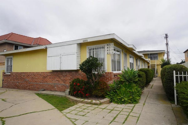 4209 WILSON AVE, SAN DIEGO, CA 92104 - Image b6ea845f169bfda8d41c490fd20ffa1f/2664860891