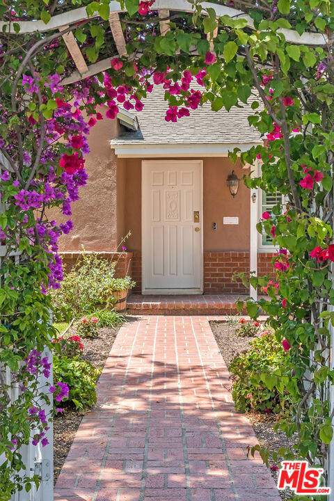 5967 Carpenter Avenue