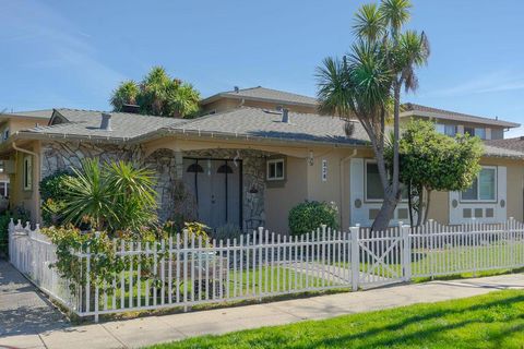 Tiny photo for 328 Greendale Way Way, San Jose, CA 95129 (MLS # ML82037623)