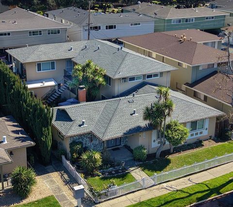 Tiny photo for 328 Greendale Way Way, San Jose, CA 95129 (MLS # ML82037623)