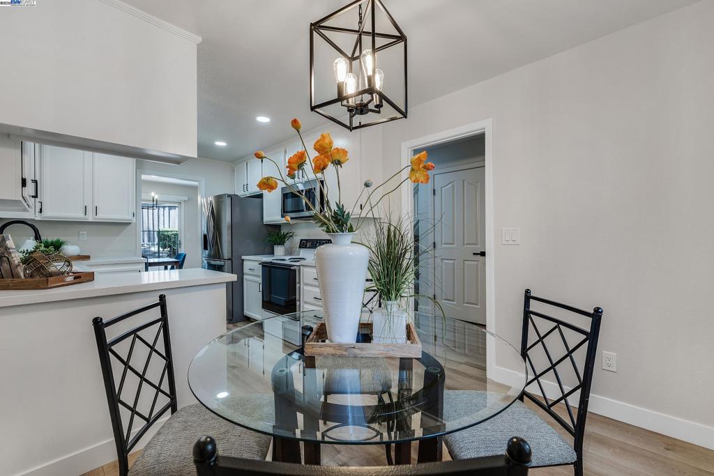 SUMMERSET - Residential