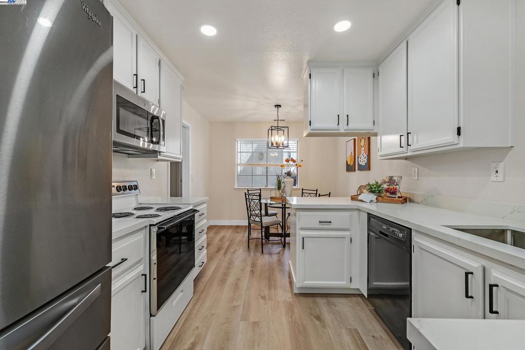 SUMMERSET - Residential