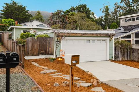 Photo of 533 Alto Avenue, Half Moon Bay, CA 94019 (MLS # ML82025960) Photo of 533 Alto Avenue, Half Moon Bay, CA 94019 (MLS # ML82025960)