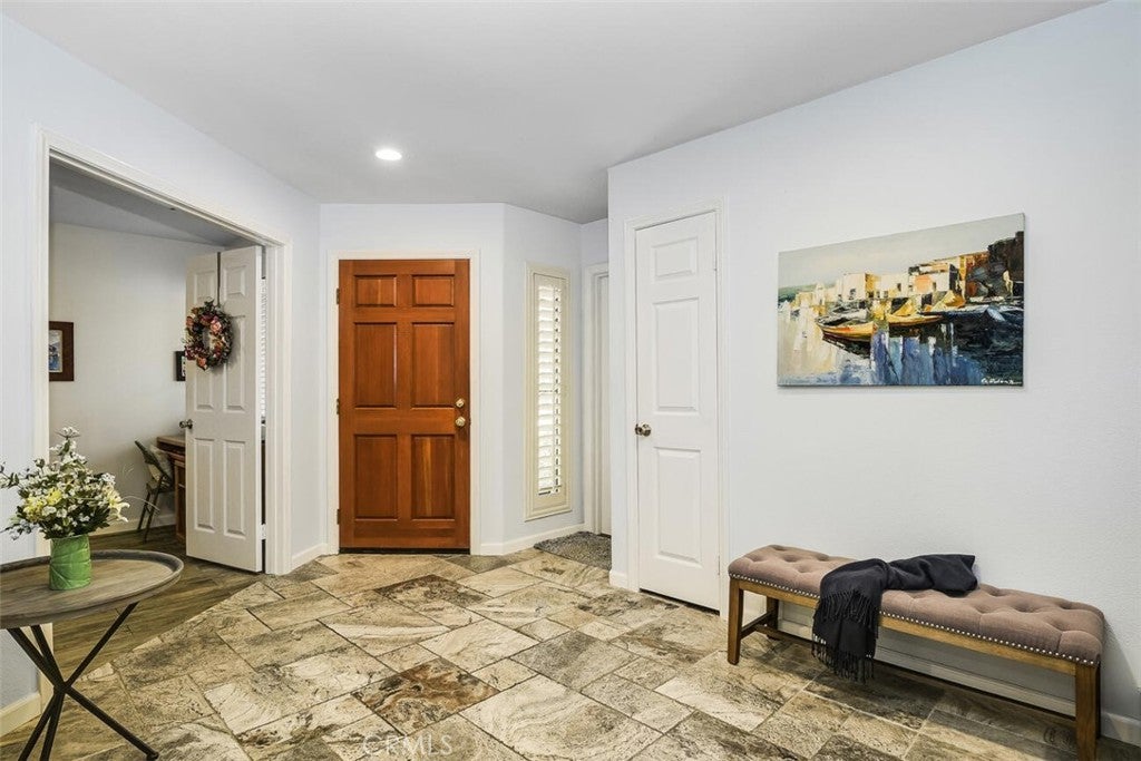 1718 Tecalote Drive 26
