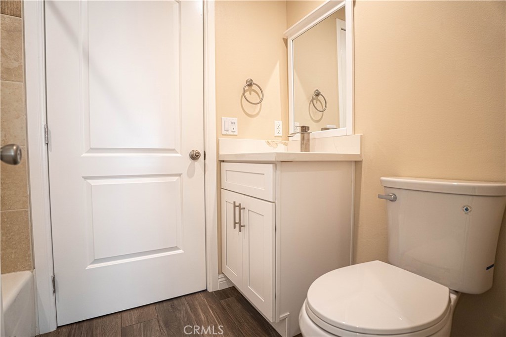 Properties 3 9246 Cedros Avenue 1