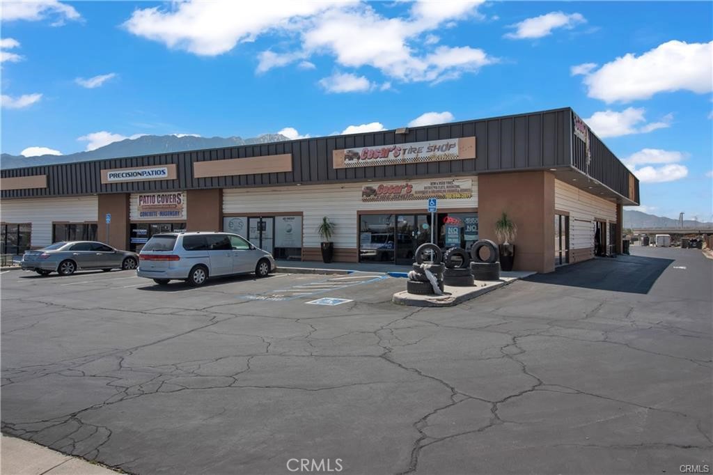 13945 N Indian Canyon Dr