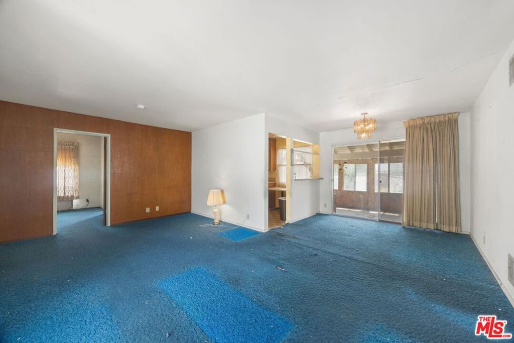Photo of 16662 Marilla Street, Northridge, CA 91343 (MLS # 25589861)