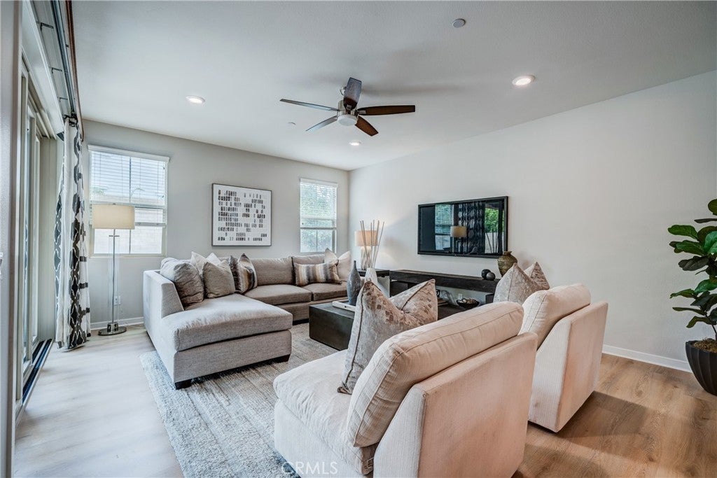 159 Newington, Irvine CA 92618 - Photo 27