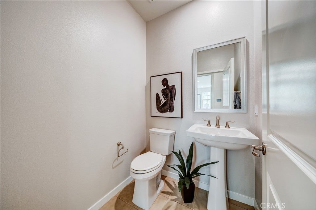 159 Newington, Irvine CA 92618 - Photo 31