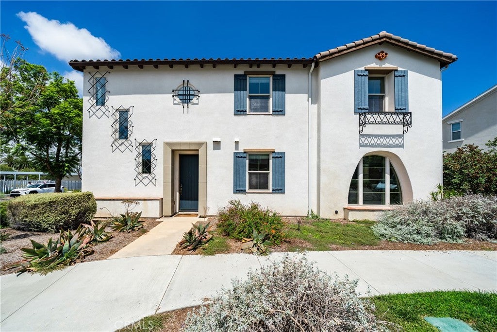 159 Newington, Irvine CA 92618