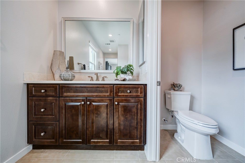 159 Newington, Irvine CA 92618 - Photo 35