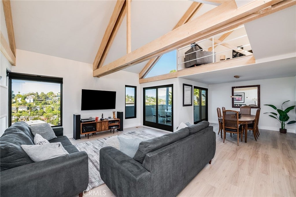 1800 Silverwood Terrace