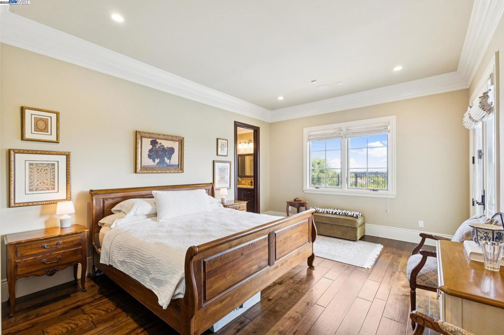 RUBY HILL - Residential