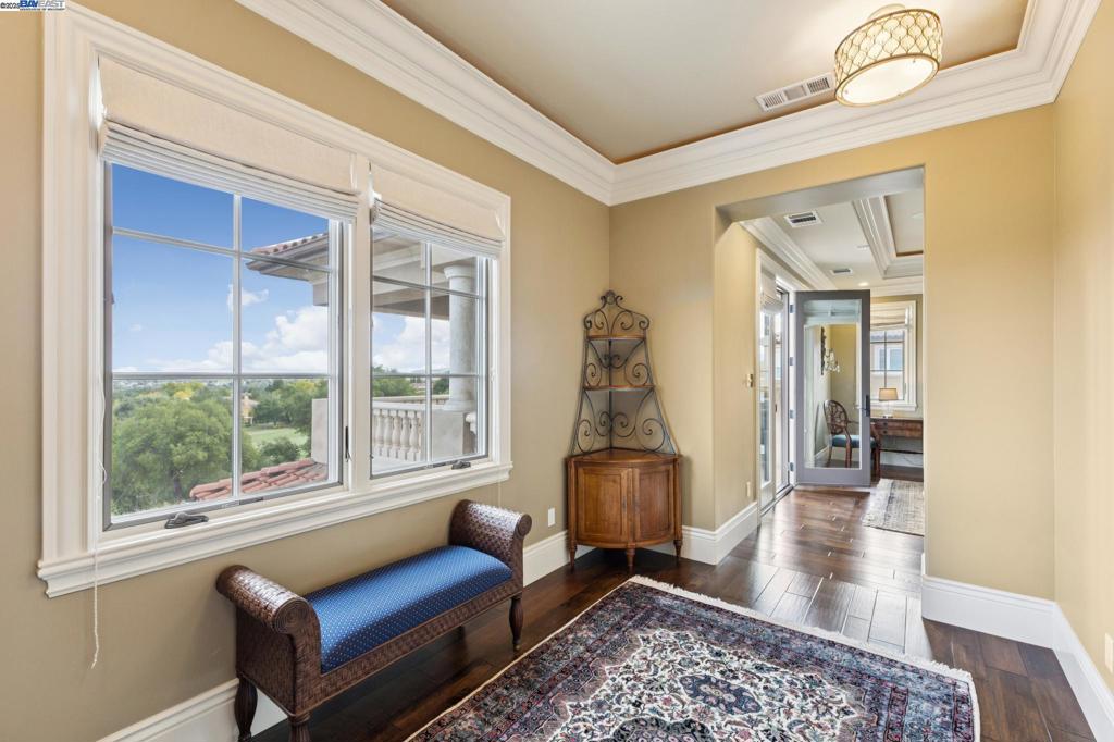 RUBY HILL - Residential