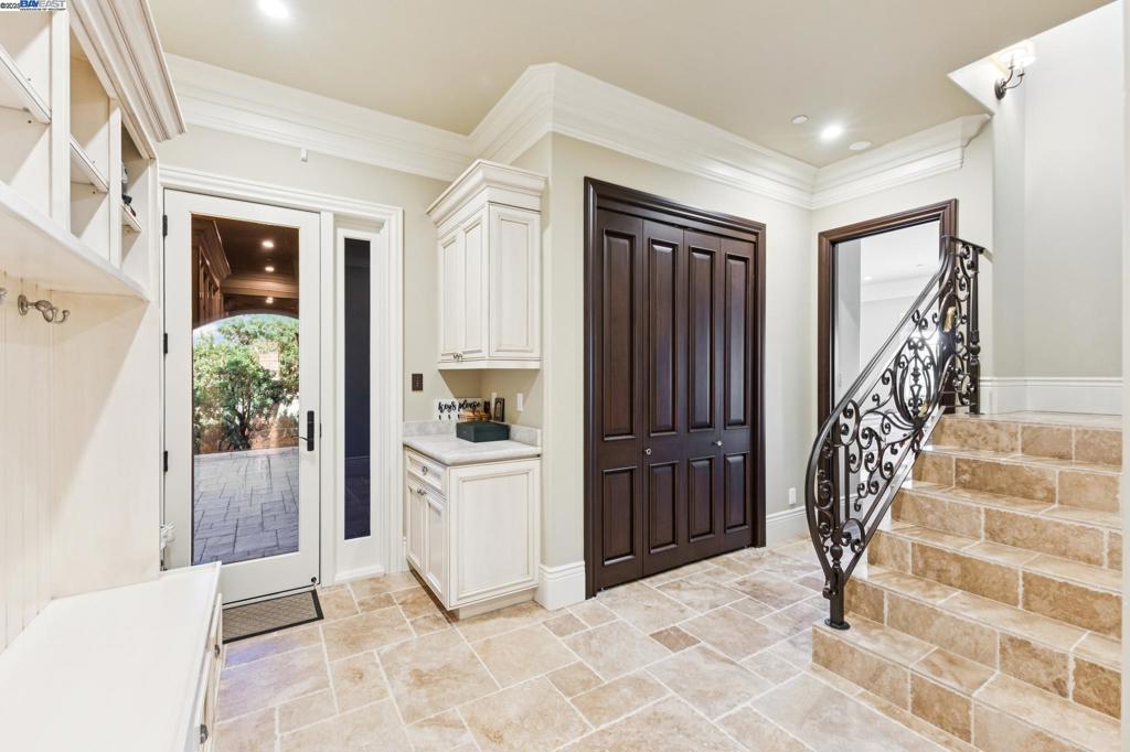 RUBY HILL - Residential