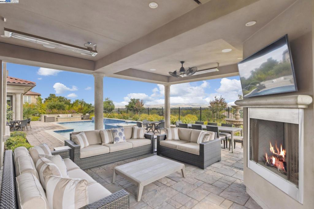 RUBY HILL - Residential