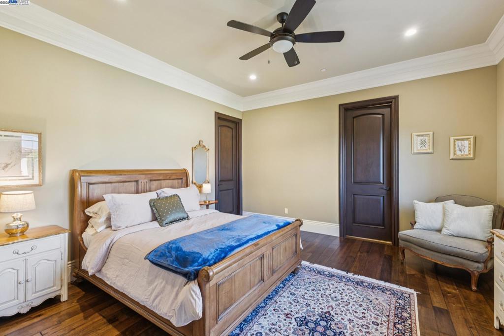 RUBY HILL - Residential