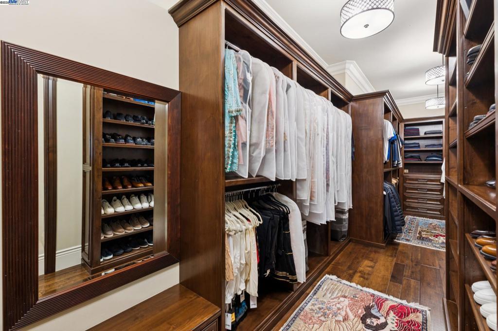 RUBY HILL - Residential