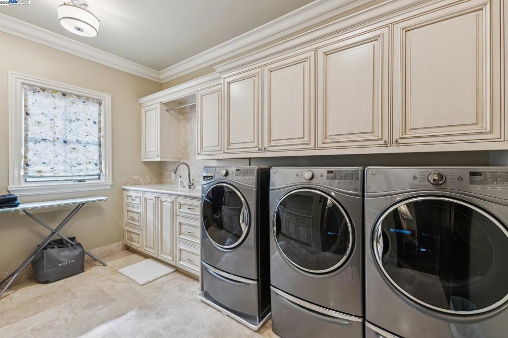 RUBY HILL - Residential