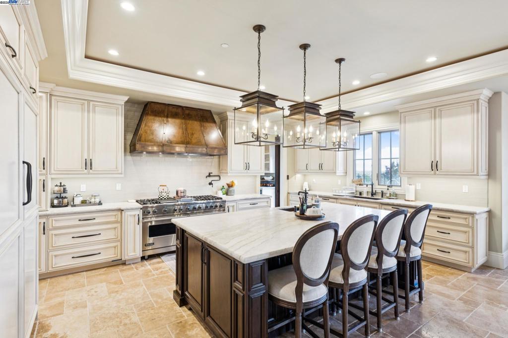 RUBY HILL - Residential